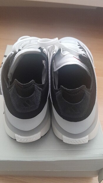 ADİDAS AVRYN BOOST SPOR AYAKKABISI - Görsel 5