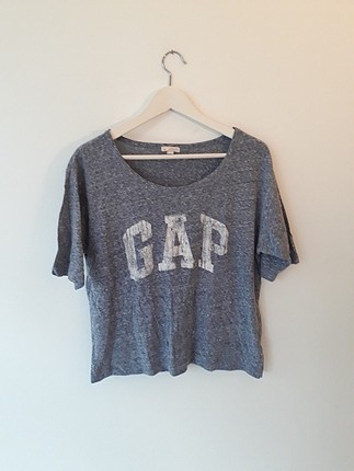 gap t-shirt 