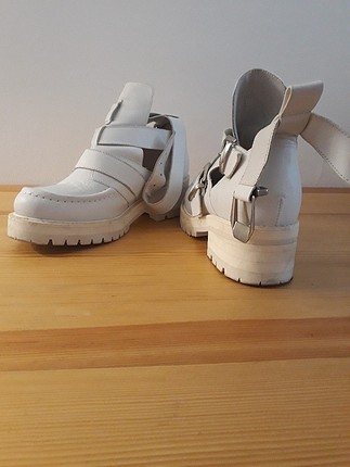 Diğer Beyaz kemer detaylı ayakkabı 