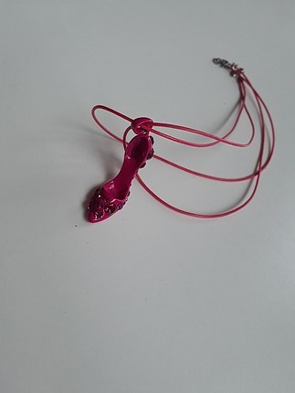 Vintage Love pembe ayakkabı figürlü kolye