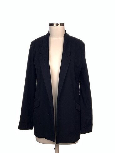 Stradivarius Blazer %70 İndirimli.