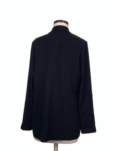 m Beden Stradivarius Blazer %70 İndirimli.