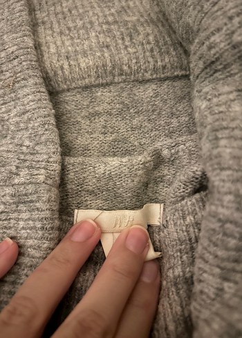 H&M Gri omuz Açık Örgü Kadın Kazak - Görsel 3