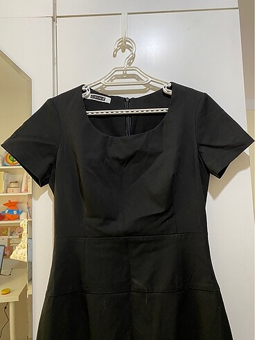 Chima Siyah Kısa Kollu Diz Boyu S Beden / 36 Beden Elbise - Görsel 3