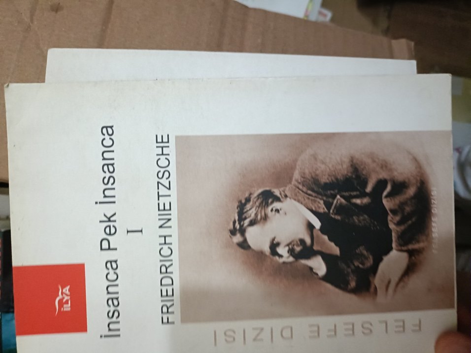 İnci Aral Biyografi Kitabı - Görsel 2