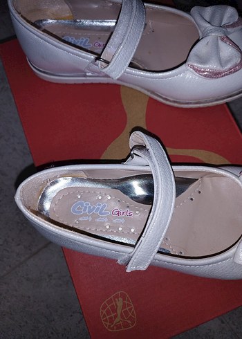 Kızlar için Beyaz Fiyonk Detaylı Babet - Görsel 4