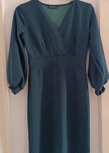 V Yaka Uzun Kollu zümrüt yeşili Uzun Elbise - Görsel 2