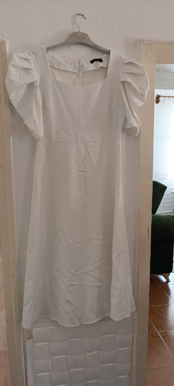 Beyaz Kısa Kollu Midi Keten Elbise - Görsel 5