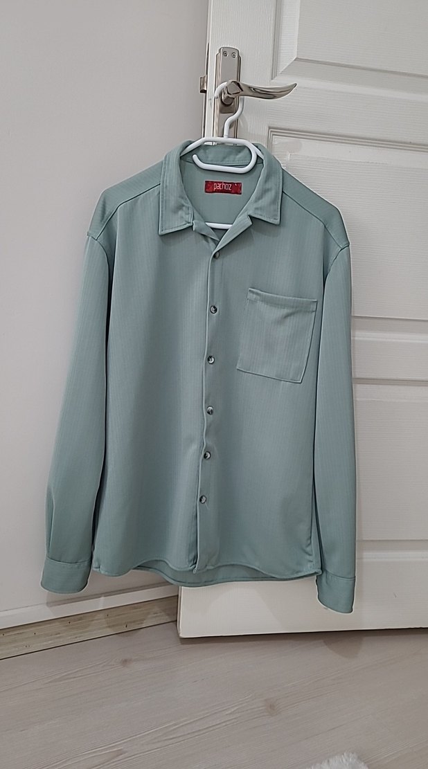 Yeşil Düğmeli Uzun Kollu Erkek Gömlek - Görsel 2