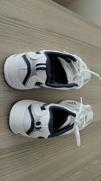 44 Beden beyaz Renk New balans 530