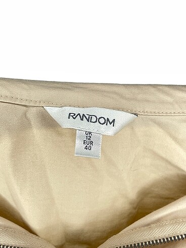 40 Beden çeşitli Renk Random Trenchcoat %70 İndirimli.