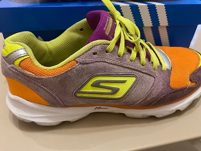 Skechers spor ayakkabı