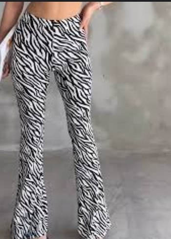 Diğer Zebra Desenli Kadın ispanyol kesim Pantolon