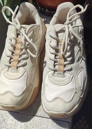 37 Beden Bershka marka 37 numara sneakers ayakkabı
