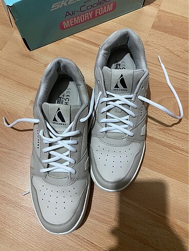 43 Beden Skechers Air Cooled Memory Foam Ayakkabı