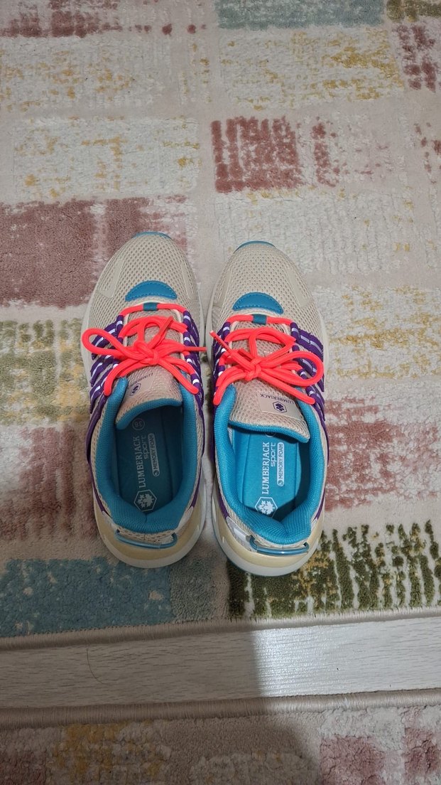 Renkli Bağcıklı Kadın Spor Ayakkabı - Görsel 2