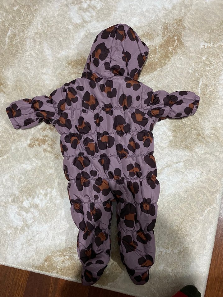 6-9 ay Kürklü Kapüşonlu Mor Leopar Desenli Bebek Tulumu - Görsel 4