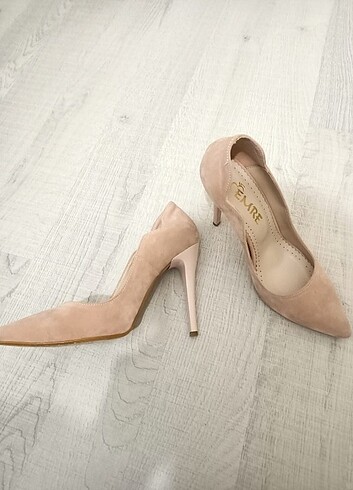 37 Beden Stiletto