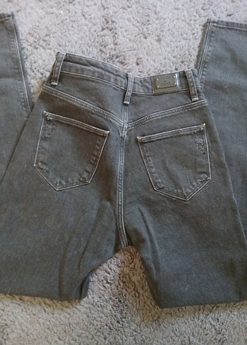 26 Beden Colins siyah jean