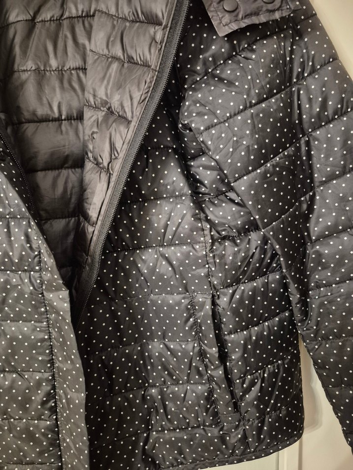 Düğmeli Siyah Kadın şişme mont - Görsel 3