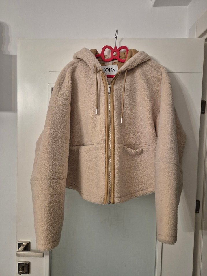 Bej Kapüşonlu Fermuarlı Kadın Ceket - Görsel 3
