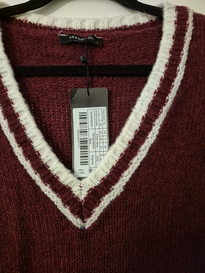 Bordo V Yaka Örgü Kadın Süveter - Görsel 3
