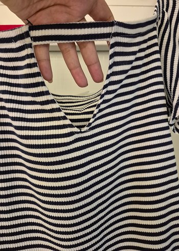 Çizgili Kayık Yaka tshirt - Görsel 7