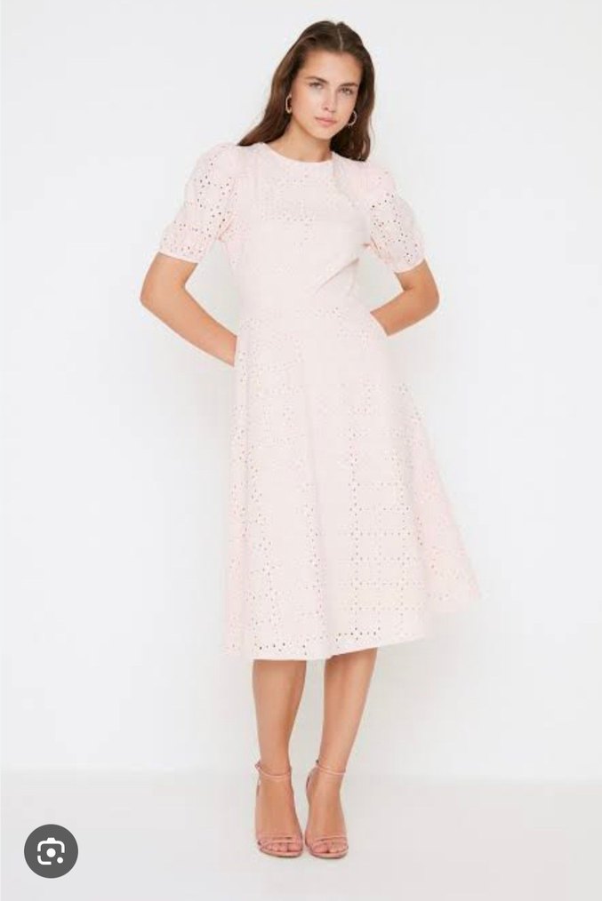 Dantel detaylı pembe uzun boy elbise - Görsel 2