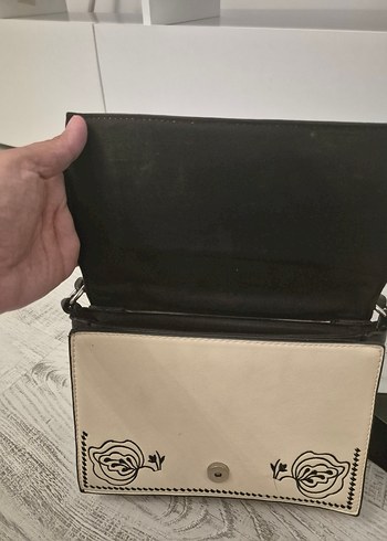 Nakışlı Deri Kadın Çantası - Görsel 8