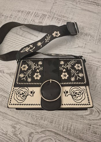 Nakışlı Deri Kadın Çantası - Görsel 2