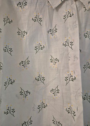 Düğmeli V Yakalı Nakışlı Beyaz Mini Gömlek - Görsel 6