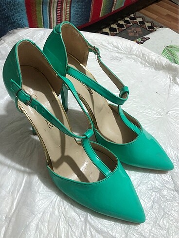 40 Beden turkuaz Renk 40 no yeşil sivri burun Stiletto?