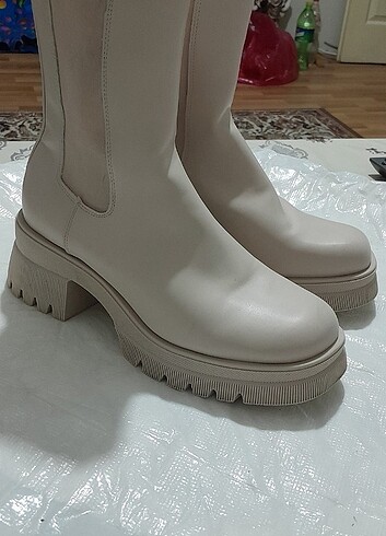 40 Beden ten rengi Renk CATWALK 40 NO açık bej rengi bot çizme