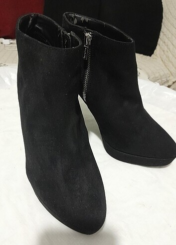 37 Beden 37 no nubuk siyah bot BERSHKA marka