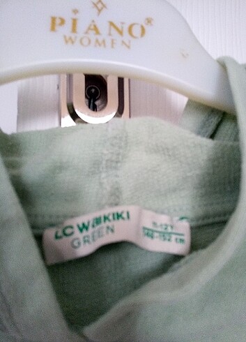 11-12 Yaş Beden Lcwalkiki 11 yaş sweatshirt 