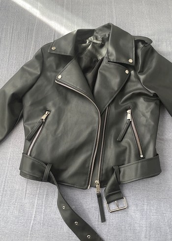 Siyah Deri Biker Ceket, Tokalı, İnce Kesim