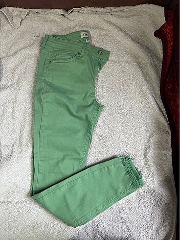 Yeşil pantolon - Görsel 2