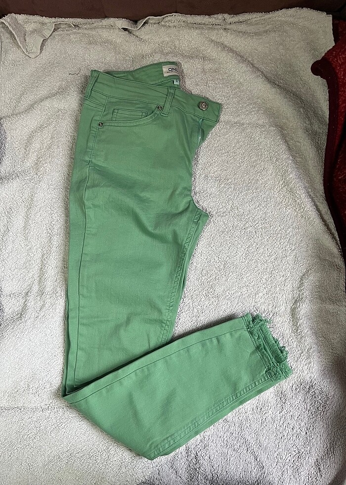 Yeşil pantolon - Görsel 2