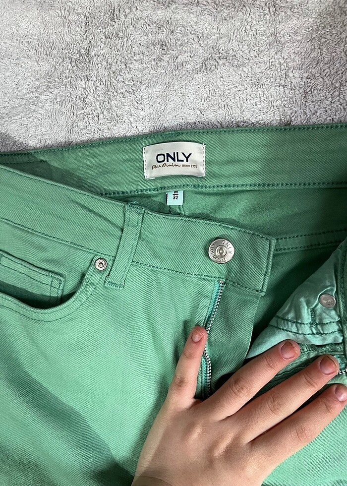 Yeşil pantolon - Görsel 4