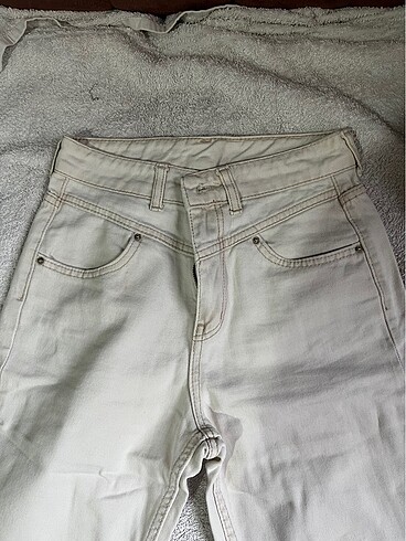 Beyaz pantolon - Görsel 2