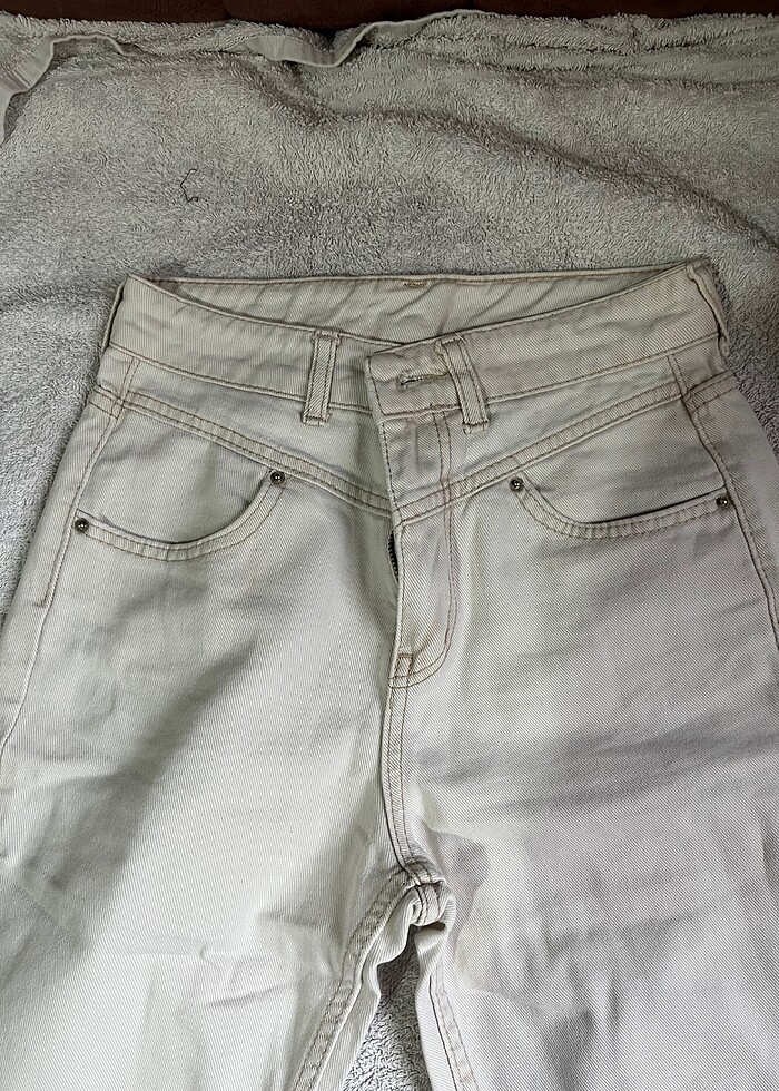 Beyaz pantolon - Görsel 2