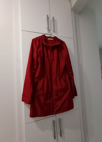Kırmızı Midi Boy Fermuarlı Kadın Yağmurluk - Görsel 3