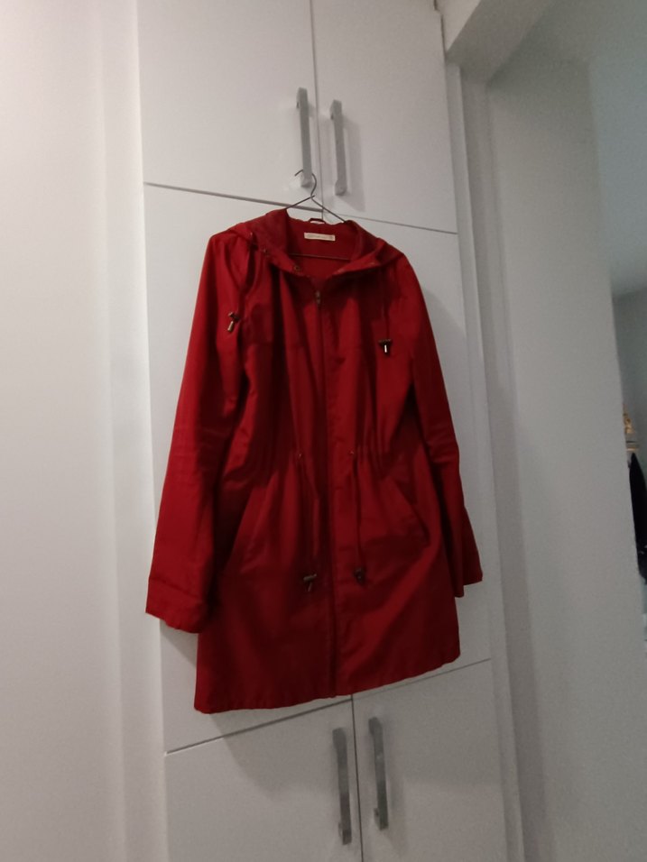 Kırmızı Midi Boy Fermuarlı Kadın Yağmurluk - Görsel 3