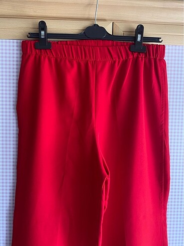Diğer Kadın kırmızı pantolon