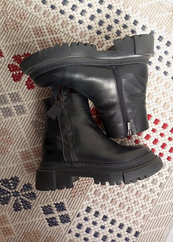 Kadın Siyah Deri desa Bot - Görsel 2