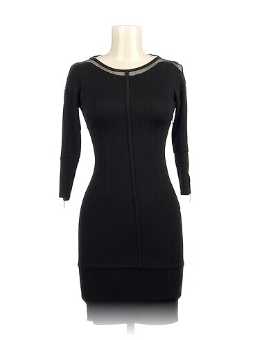 PreLoved Kısa Elbise %70 İndirimli.