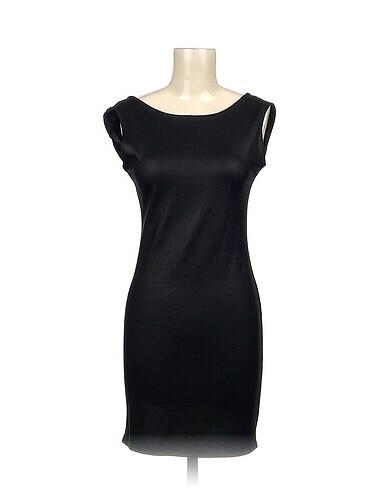 PreLoved Kısa Elbise %70 İndirimli.