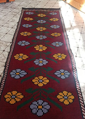 Çok Renkli Desenli Geleneksel Halı El Dokuması