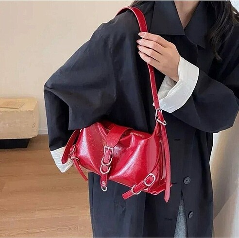 Diğer Omuz çanta almak isterseniz renk seçip ilan açtırınız