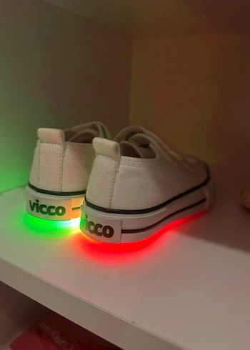 Beyaz Cırt Cırtlı Spor Ayakkabı - Görsel 3